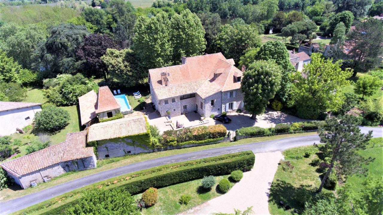 Bed and Breakfast Manoir Du Bois Mignon Le Fleix Екстер'єр фото